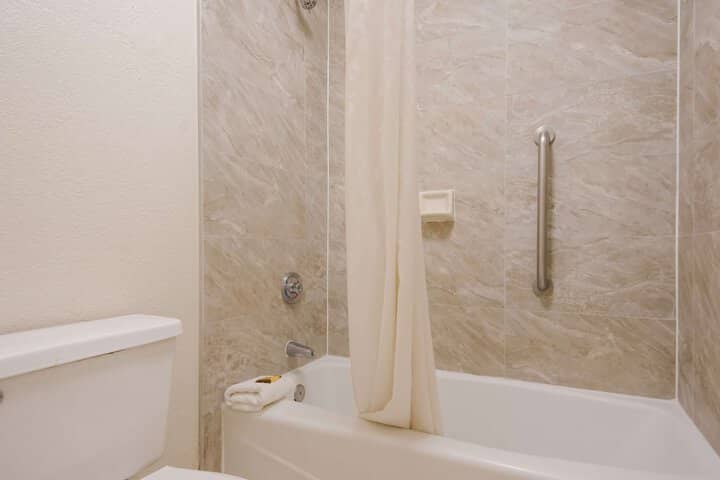 Room 14 of 23