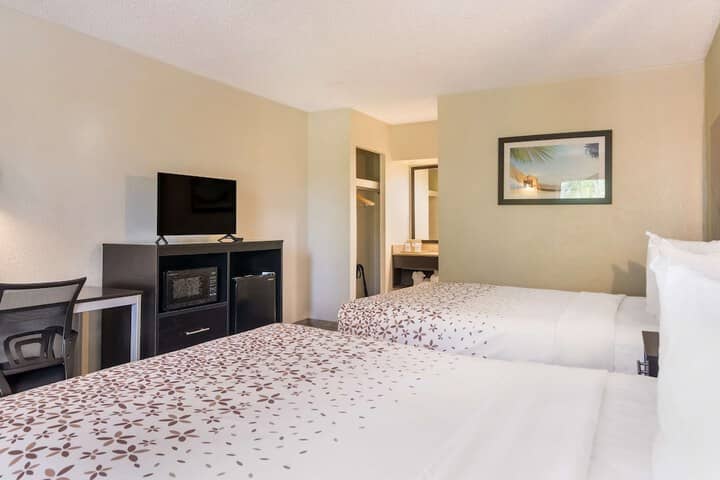 Room 7 of 23